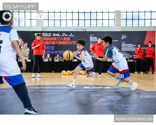 成都篮球队运营体系探讨与战术创新的结合之道 成都篮球队运营体系探讨与战术创新的结合之道